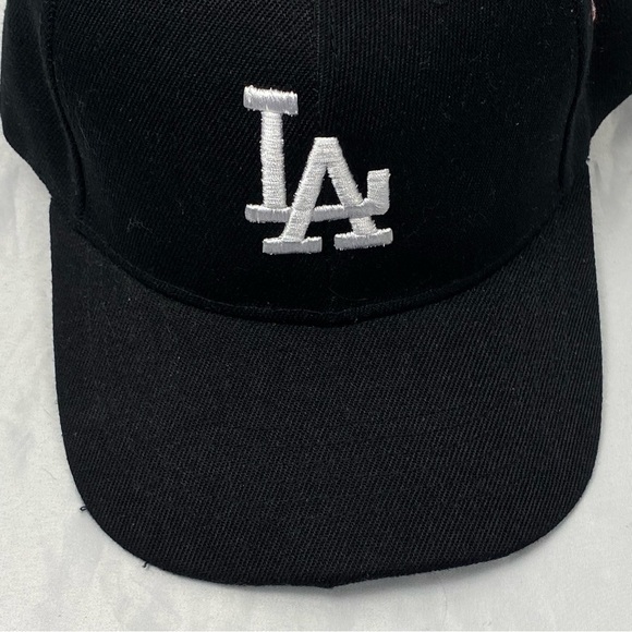 Black Baseball Cap with Embroidered LA Logo - Picture 5 of 13